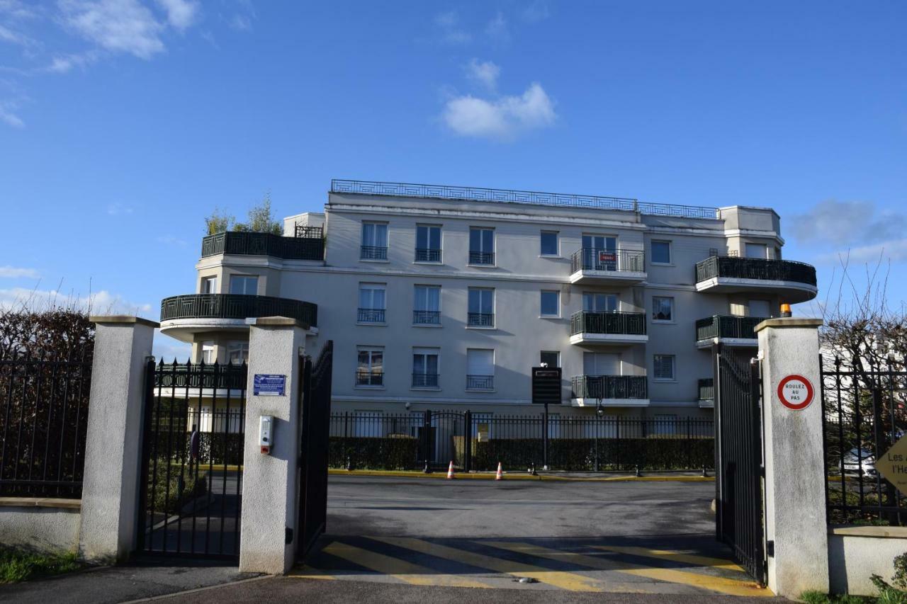 Appartement Avec Rez De Jardin A Disneyland モンテヴラン エクステリア 写真